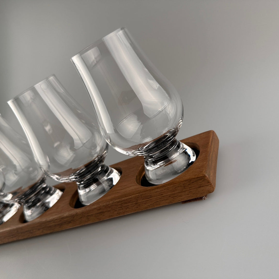 E.W.B. – Whisky Glass Holder – Handmade Oak – For Tastings - Mood4whisky