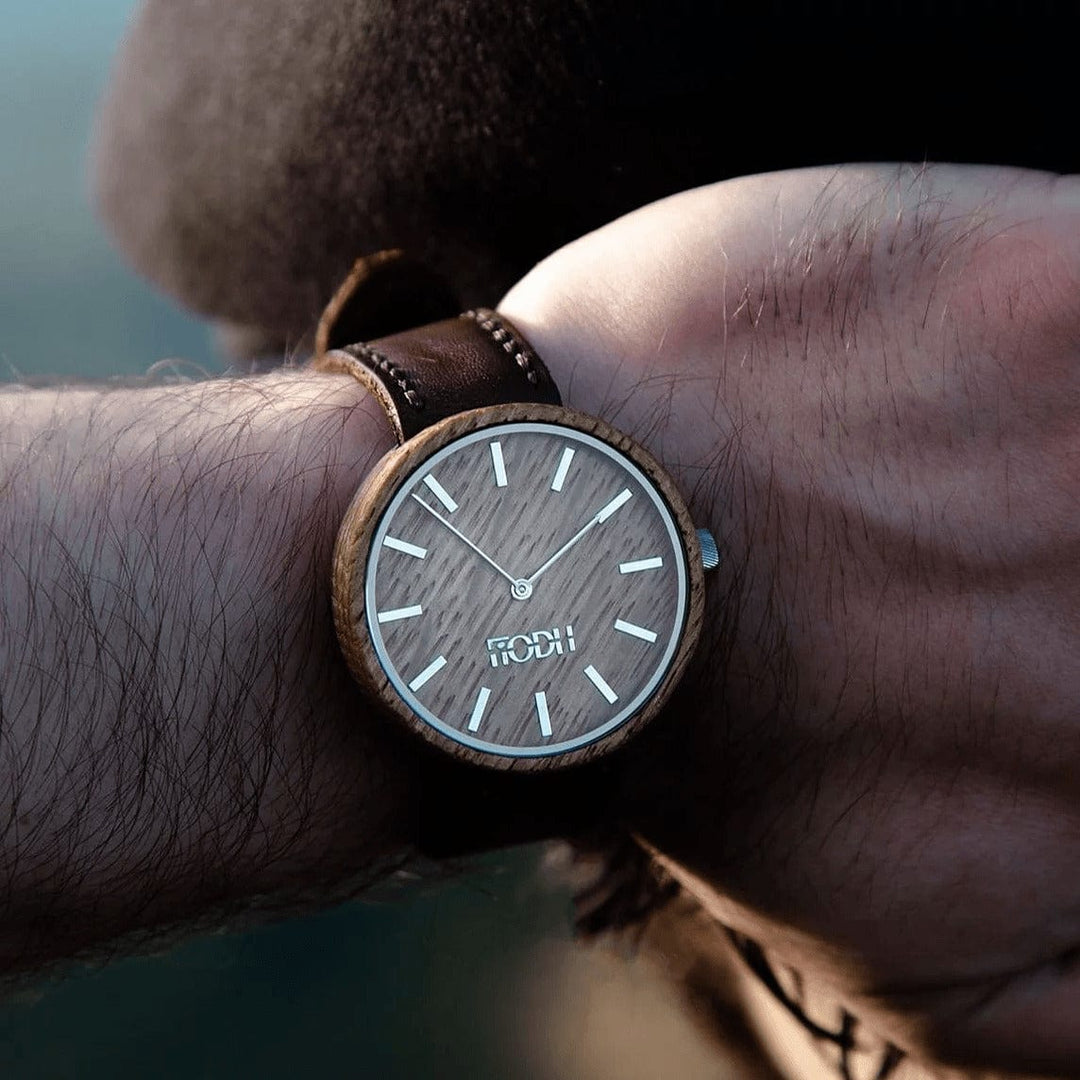 FIODH – Whisky Watch – Brown Leather – Handmade from Barrels - Mood4whisky