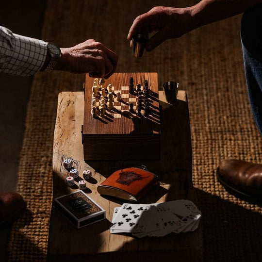 Highland Cow – Engraved Hip Flask Set – Scottish Charm – Gift Set - Mood4whisky