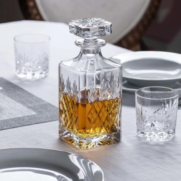 Geschenkset Skye mit Karaffe und 2 Skye-Whiskygläsern in Holz-Präsentationsbox – Bleikristall – Glencairn Crystal Scotland – Bild 2