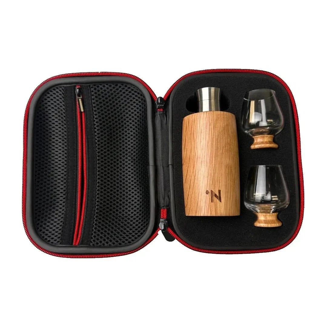 Outdoor Set – American Oak Flask & Gläser mit Holzfuß in luxuriöser Geschenkverpackung