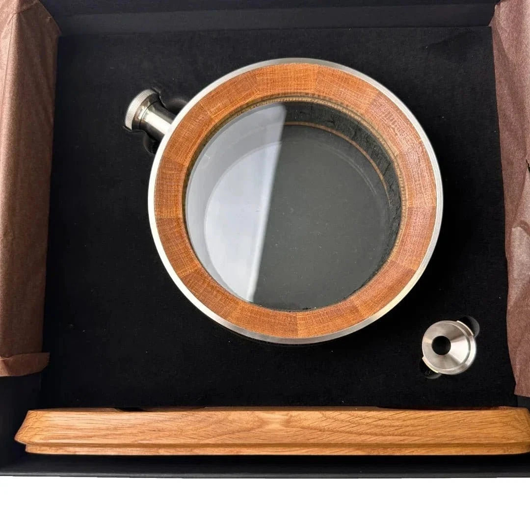 Porthole Decanter 500 ml – Luxe whiskykaraf van geblakerd Amerikaans eiken & glas – afbeelding 6
