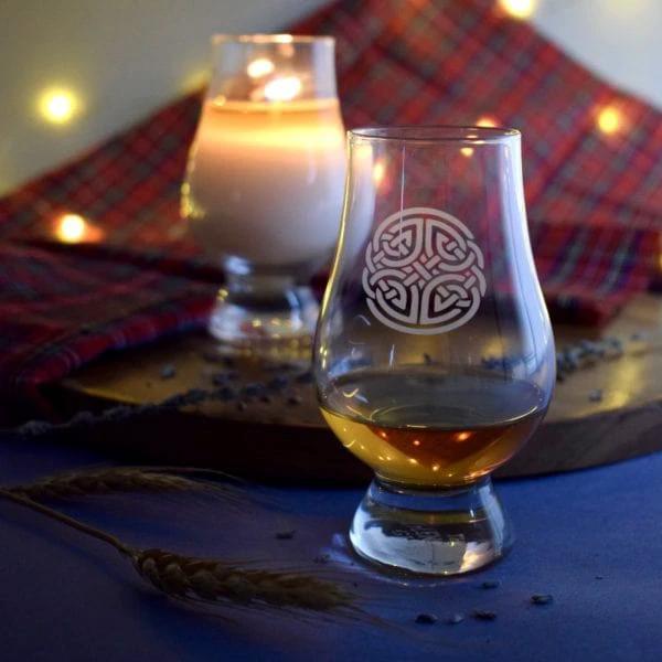 Verre à whisky gravé Celtic – Glencairn Crystal Écosse – image 2