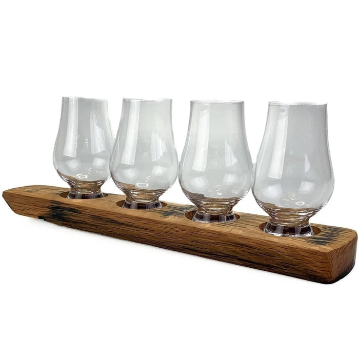 Whiskyglashouder van oude whiskyvaten met 4 Glencairn-whiskyglazen – Darach en Glencairn Crystal Scotland