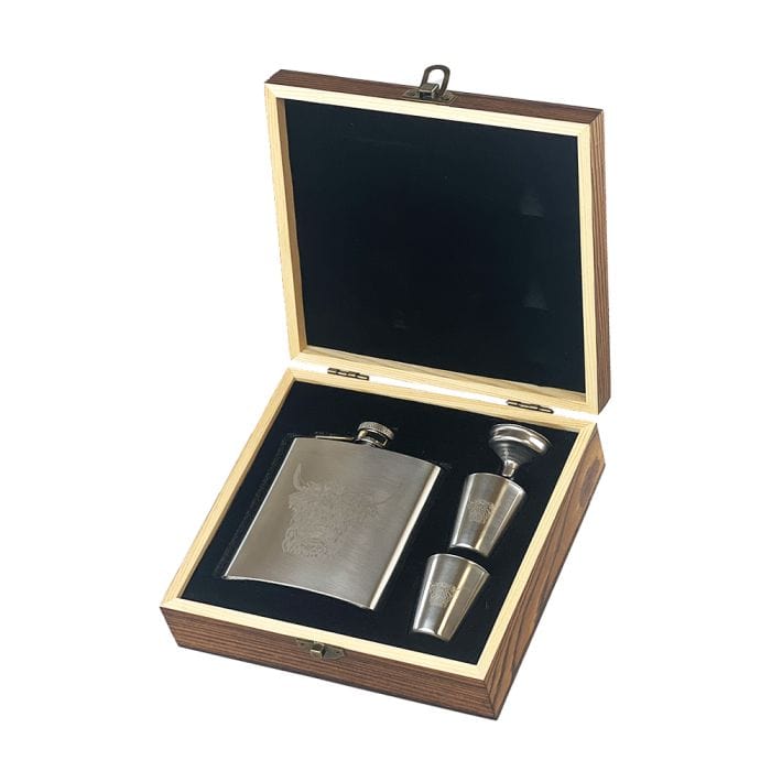 Selbraehouse – Hip Flask Set – Metal Engraved – Highland Cow - Mood4whisky